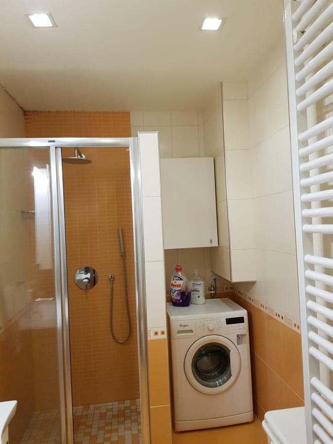 Hulk Apartment Вършац Екстериор снимка